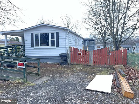 4th image of 14214 Clear View Dr SW