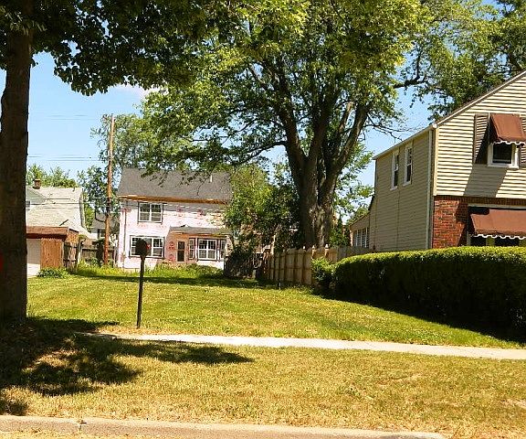 1st image of 22 Harrison Ave