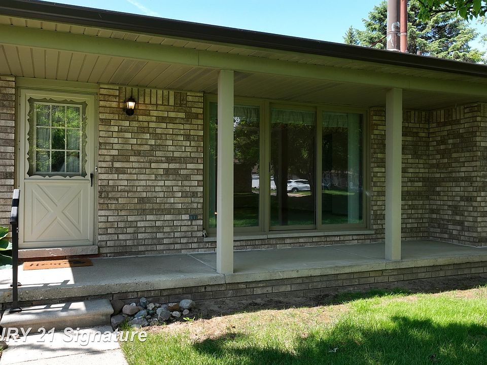 1st image of 49327 Winchester Ct