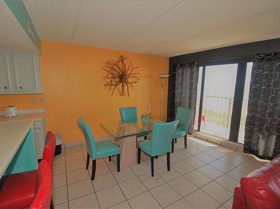 5th image of 5570 Gulf Blvd #301