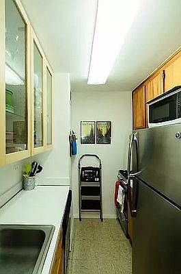 3rd image of 7 E 14th St APT 404