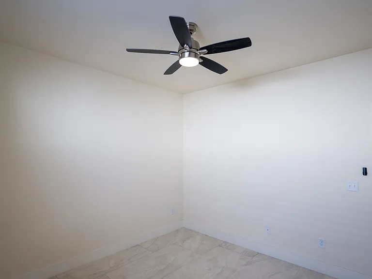 1620 E Hedrick Dr #1 — Photo 21