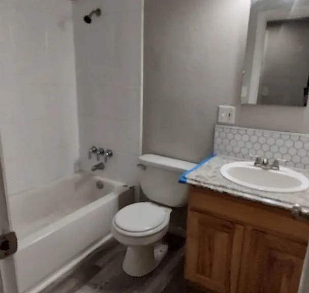 421 - 425 E Fountain Pl — Photo 28