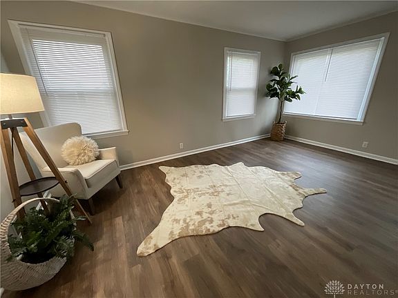 5th image of 681 Mead St