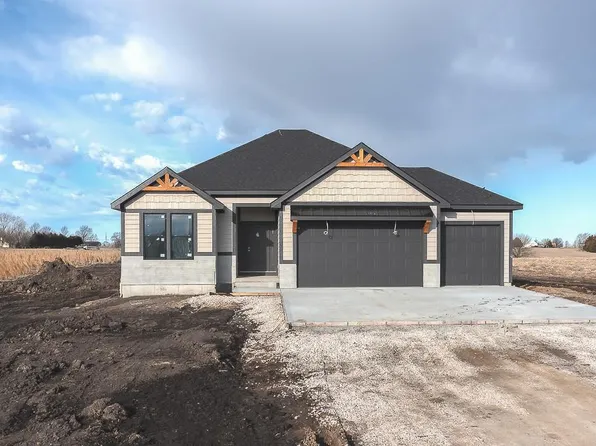 17053 163rd St, Basehor, KS 66007