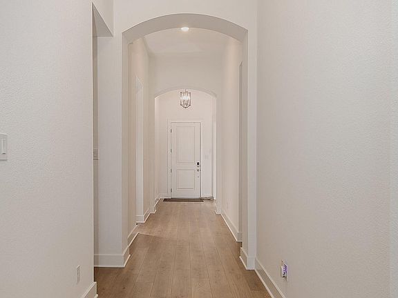 4th image of 15223 Deseo Dr