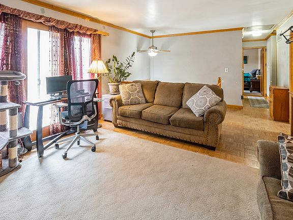 4th image of 157 Greenway Dr