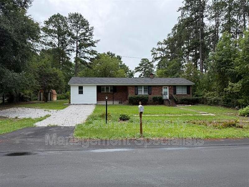 1st image of 1013 Pinelane Rd