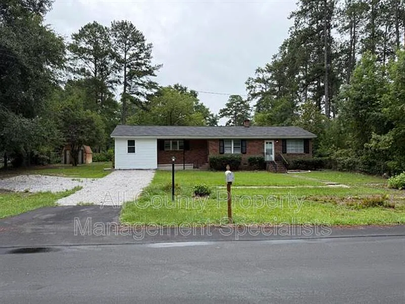 1013 Pinelane Rd