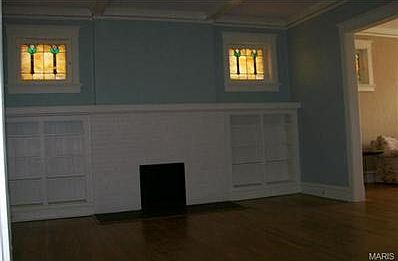 3rd image of 728 Bellerive Blvd