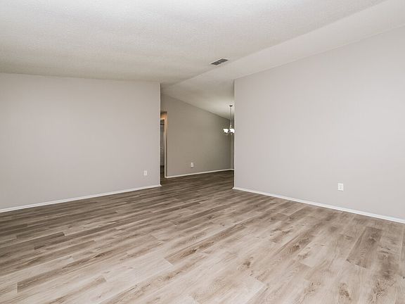 3rd image of 5820 Silver Moon Ave