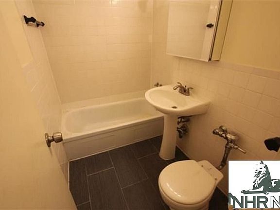 5th image of 231 W 25th St APT 3E