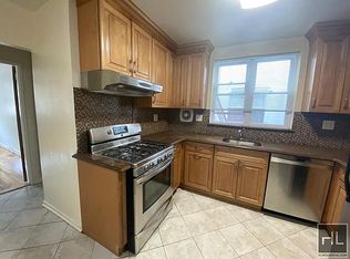 2510 W 2nd St #1B, Brooklyn, NY 11223