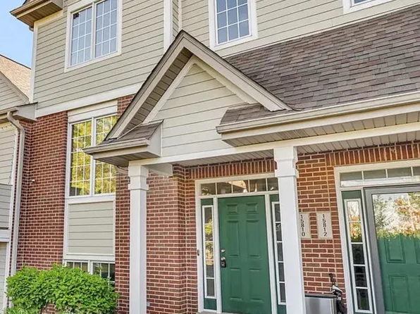 15810 Scotsglen Rd, Orland Park, IL 60462