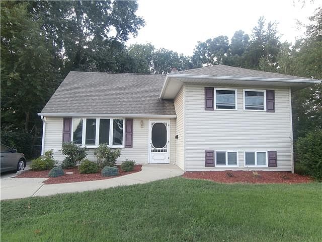 1st image of 96 Martindale Dr