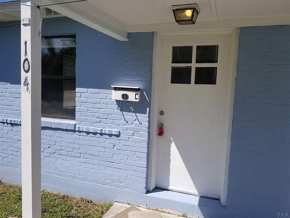 1st image of 104 Jardine Ct #A