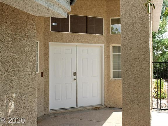 2nd image of 3920 Country Lights St