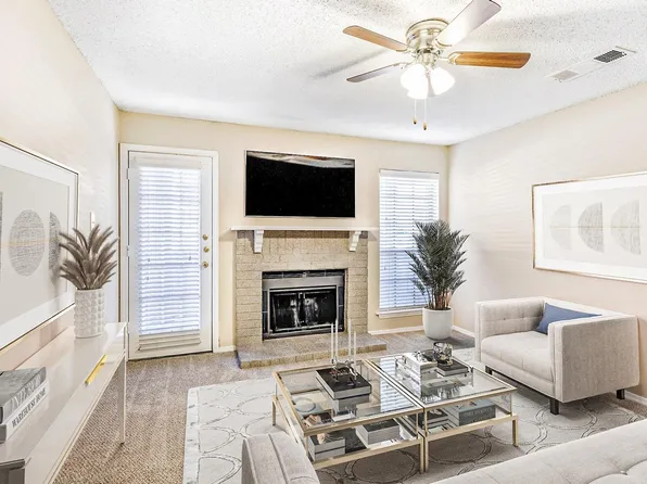 The Arbors of Euless Apartments