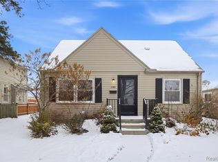 1745 Webster St, Birmingham, MI 48009