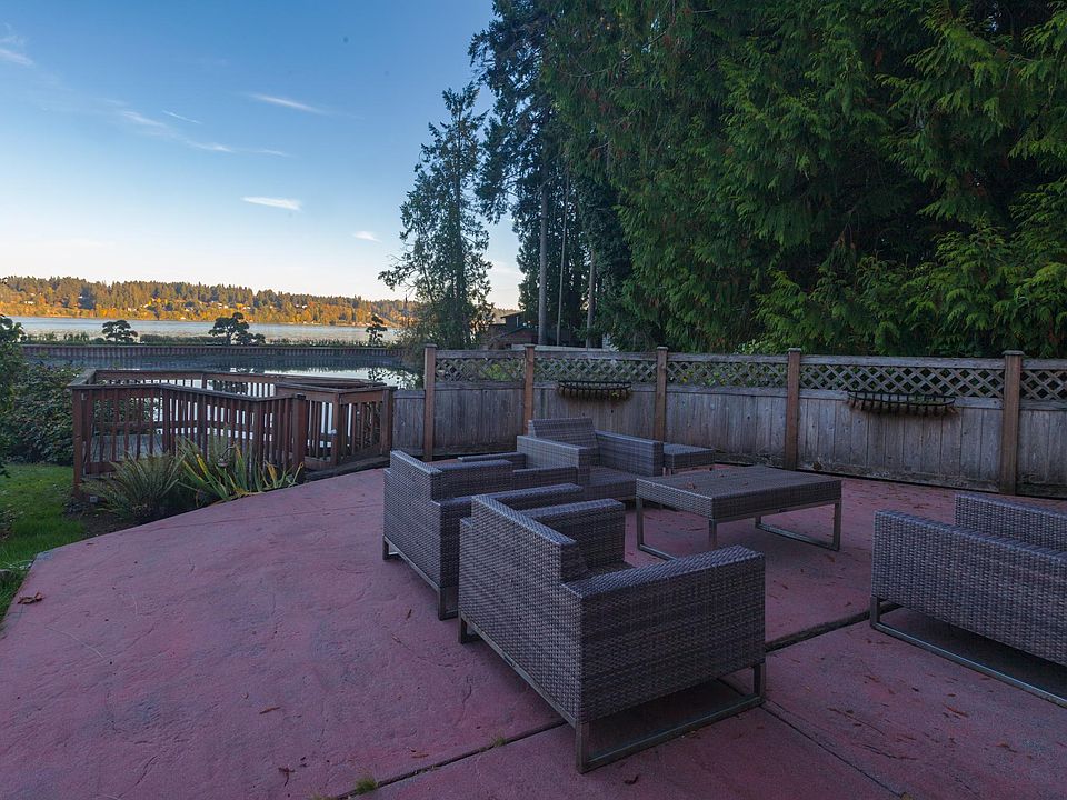 2nd image of 15082 Saltair Dr NE
