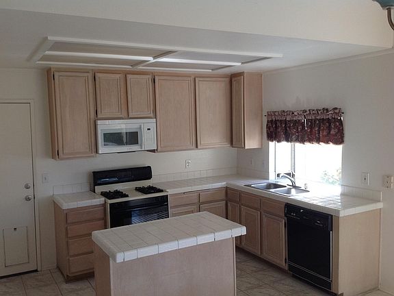 4th image of 80539 Jasmine Ln