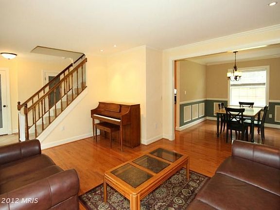 3rd image of 3705 Fenton Dr