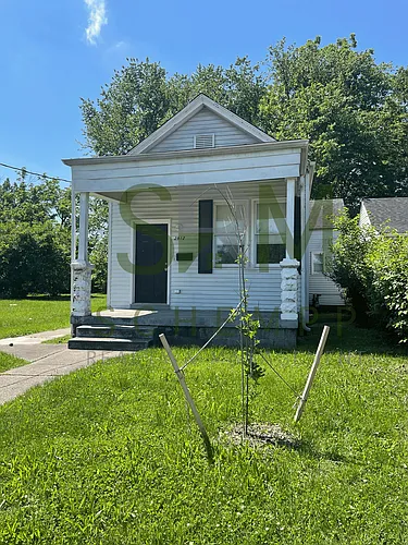 2912 Greenwood Ave Photo 1