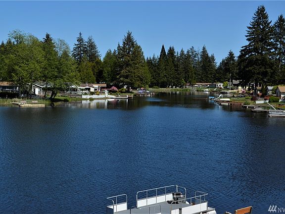 3rd image of 1280 SE Crescent Dr
