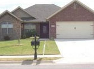 6311 S 36th St, Rogers, AR 72758