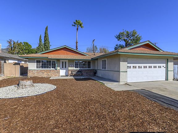 2nd image of 13514 Chivers Ave