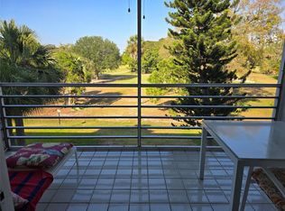 535 Oaks Dr APT 308, Pompano Beach, FL 33069