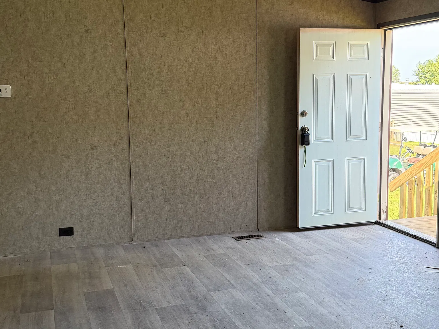 3 bed, $975 — Photo 3