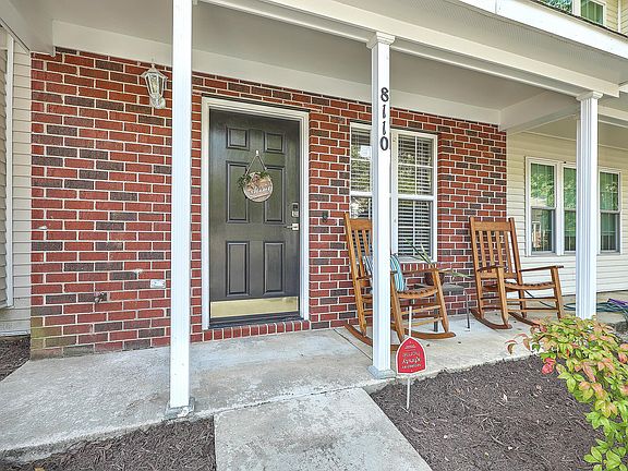 3rd image of 8110 Shadow Oak Dr