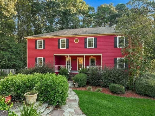144 Shadow Lake Dr SW, Lilburn, GA 30047