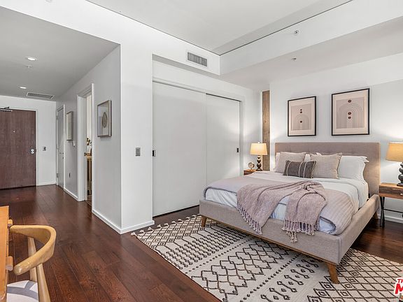 4th image of 1155 S Grand Ave APT 609