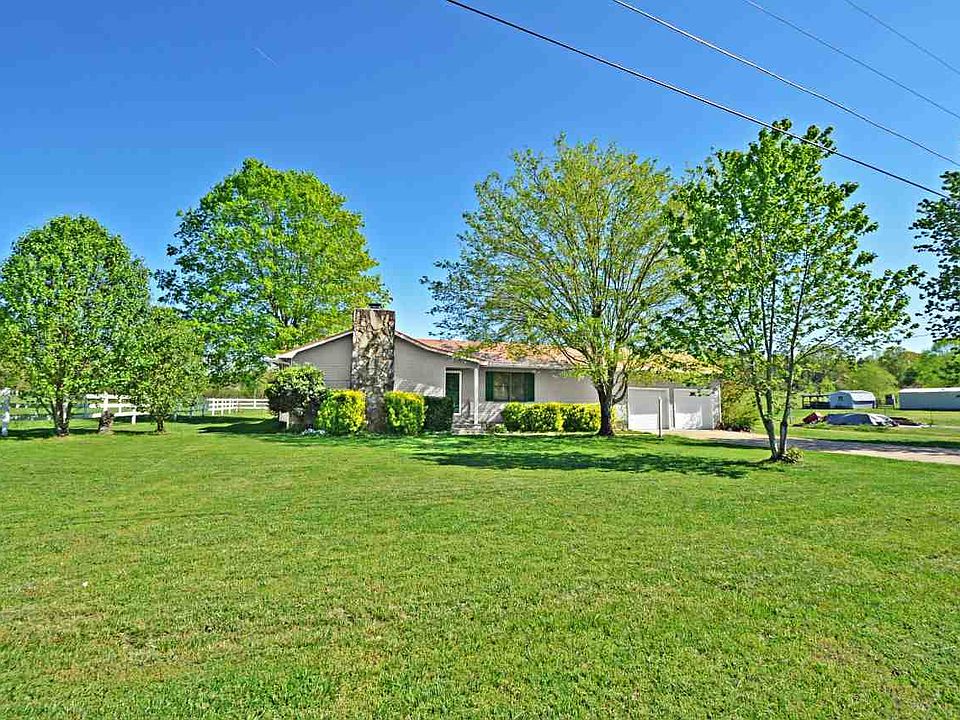 1st image of 119 Nina Dr NE