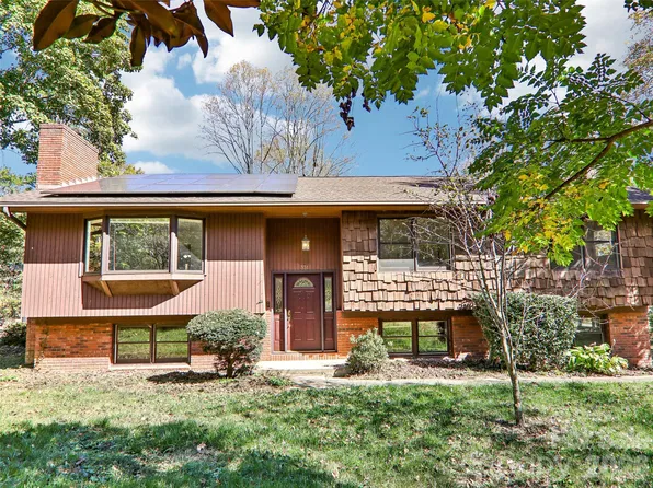 331 Woody Ln, Asheville, NC 28804
