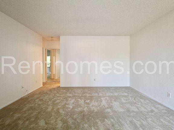 2nd image of 10805-46 Camino Ruiz
