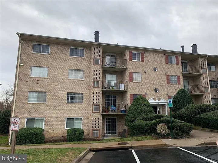 1521 Colonial Dr #T2