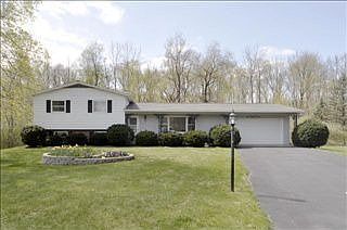2nd image of 226 Feld Ave
