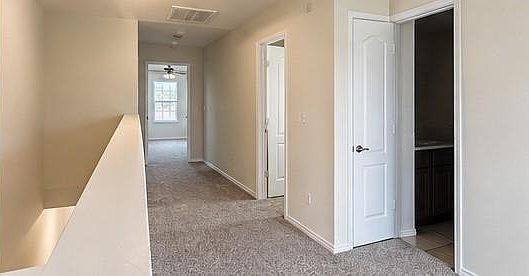 5th image of 703 Parkplace Rdg