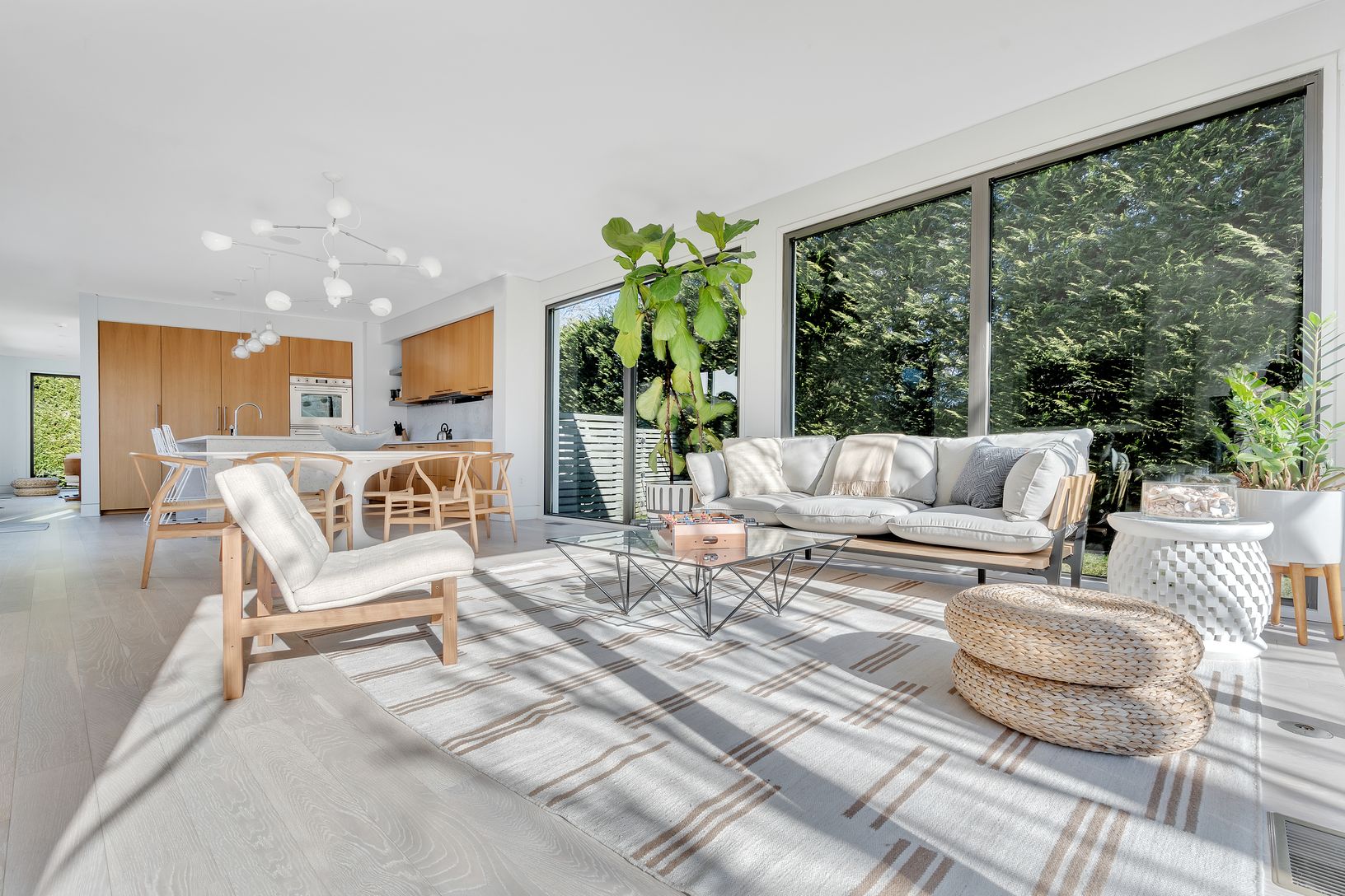  Family Room off the Kitchen