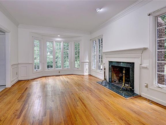 5th image of 116 Cove Point Ln