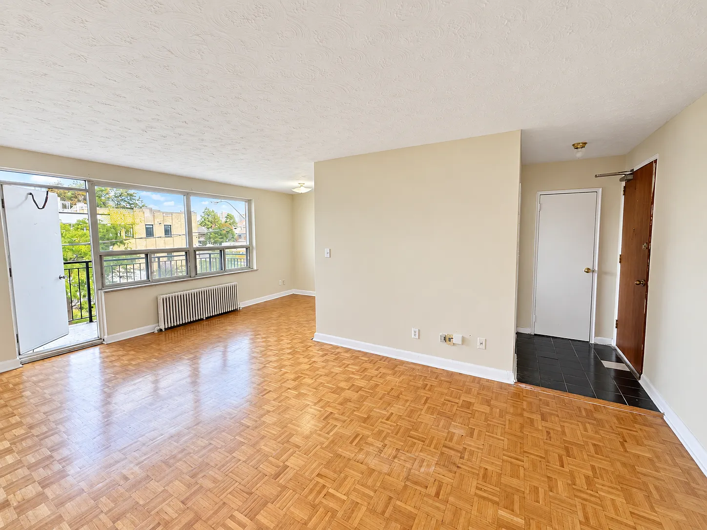 1 bed, 550 sqft, $1,795 — Photo 2