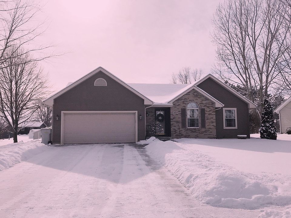 2nd image of 1002 Kramer Ln