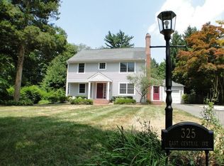 325 E Central Ave, Moorestown, NJ 08057