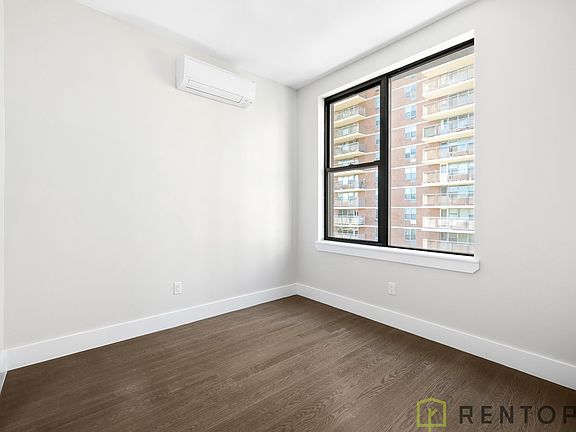2nd image of 90 Manhattan Ave #4L