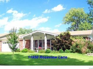 11950 Roseview Ln, Saint Louis, MO 63138