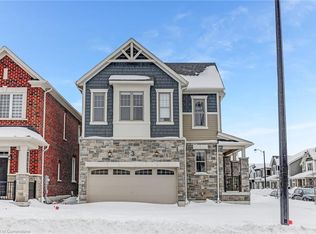 3 Milt Schmidt St, Kitchener, ON N2R0T2