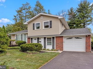 725 Cheryl Dr, Warminster, PA 18974